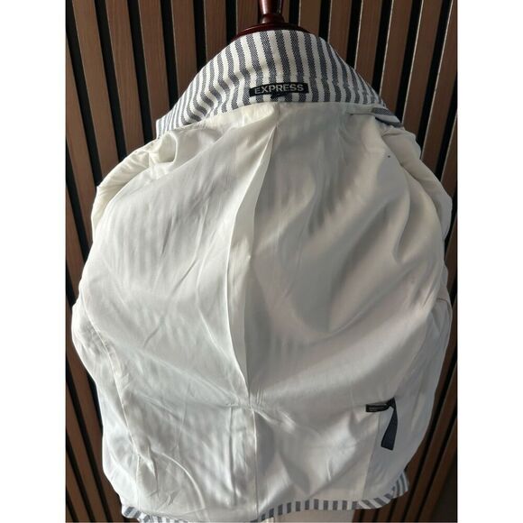 Express stripped blazer short form fitting classy size size 2 Cotton blend - Picture 5 of 7